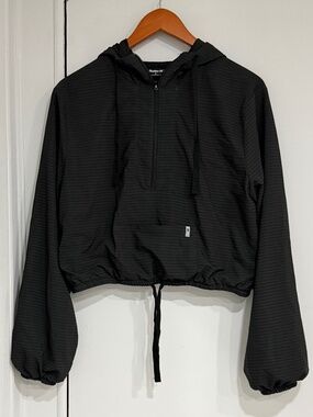 Hurley Black Stripe Quarter-Zip Crop Windbreaker Hoodie Jacket